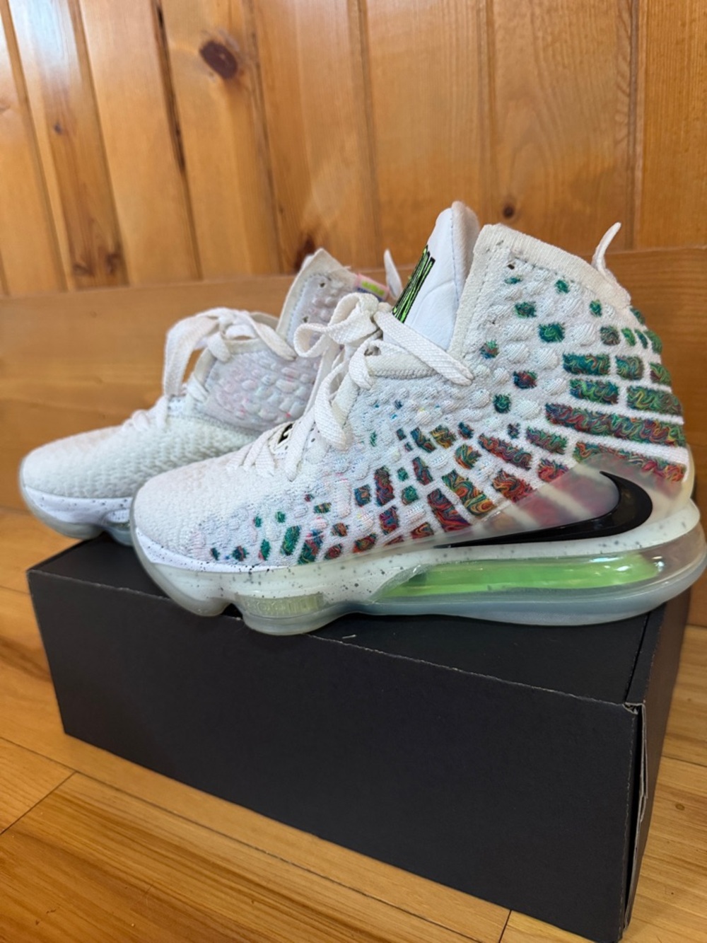 Nike Women’s/Kids LeBron 17 'Air Command Force